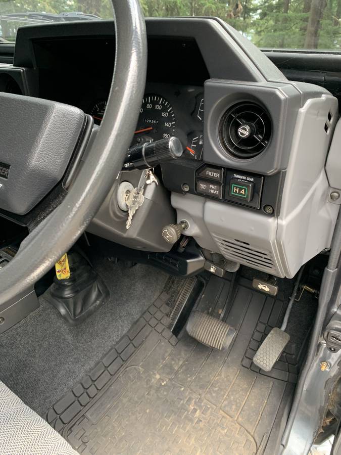 Toyota-land-cruiser-diesel-1988-silver-7
