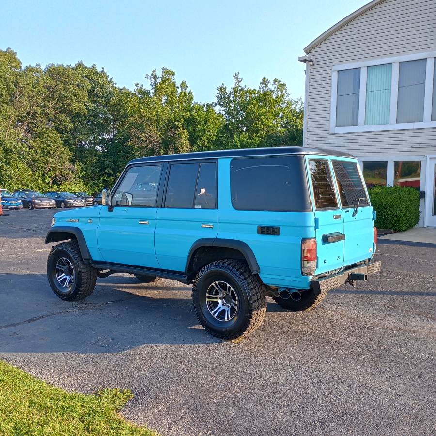 Toyota-land-cruiser-diesel-1993-blue-2
