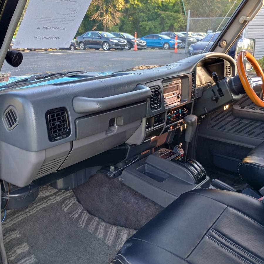 Toyota-land-cruiser-diesel-1993-blue-6
