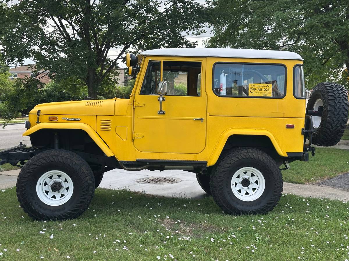 Toyota-land-cruiser-fj-40-1972-yellow-14