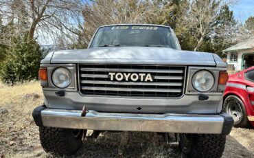 Toyota-land-cruiser-fj-65-1986-blue-1