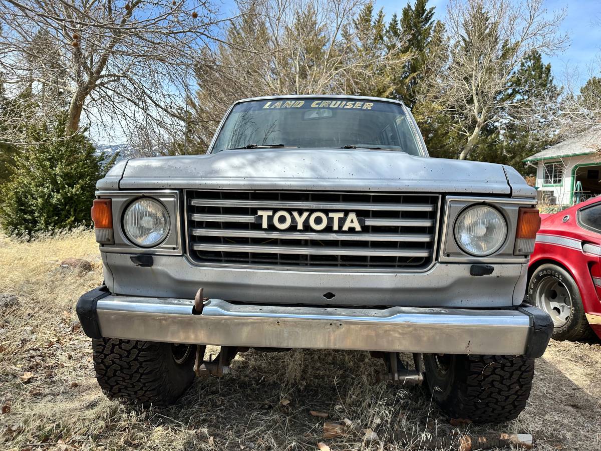 Toyota-land-cruiser-fj-65-1986-blue-1