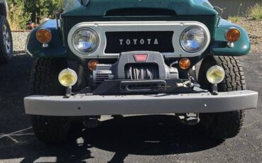 Toyota-land-cruiser-fj40-1963-green-1