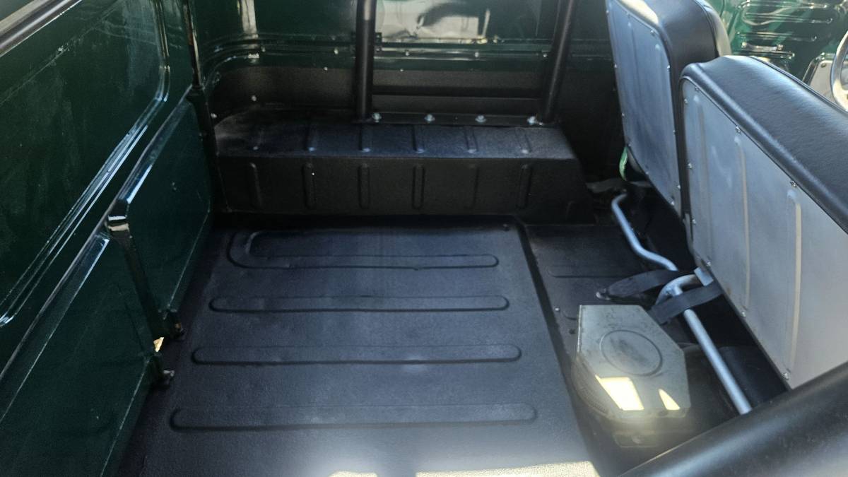 Toyota-land-cruiser-fj40-1963-green-7