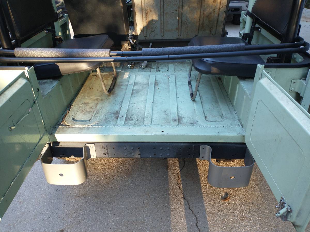 Toyota-land-cruiser-fj40-1965-green-10