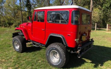 Toyota-land-cruiser-fj40-1970-red-3