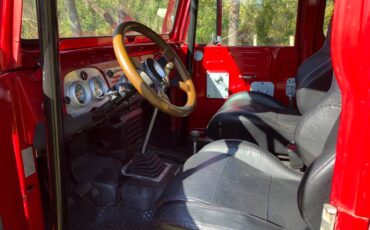 Toyota-land-cruiser-fj40-1970-red-5