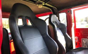 Toyota-land-cruiser-fj40-1970-red-7