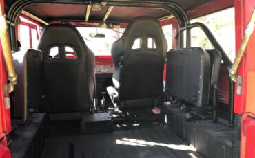 Toyota-land-cruiser-fj40-1970-red-8