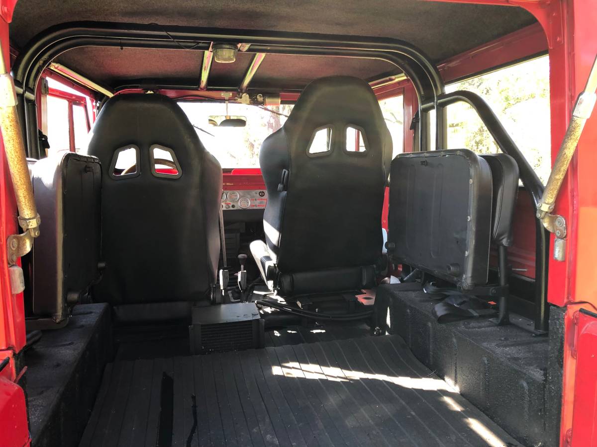 Toyota-land-cruiser-fj40-1970-red-8