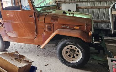 Toyota-land-cruiser-fj40-1971-orange-5