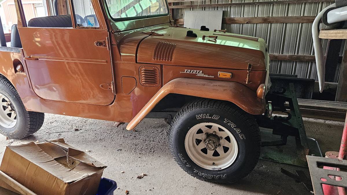Toyota-land-cruiser-fj40-1971-orange-5