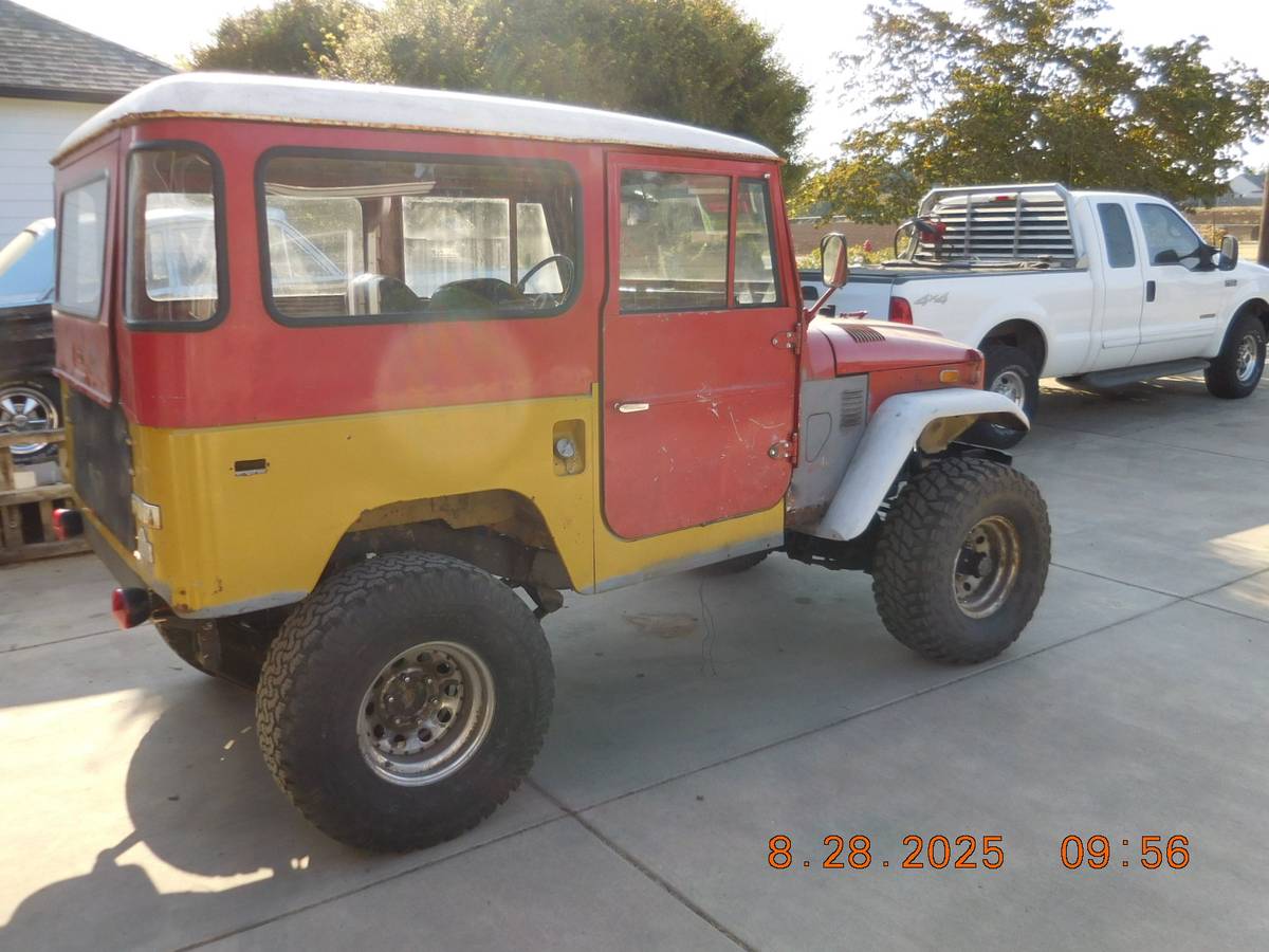Toyota-land-cruiser-fj40-1973-4
