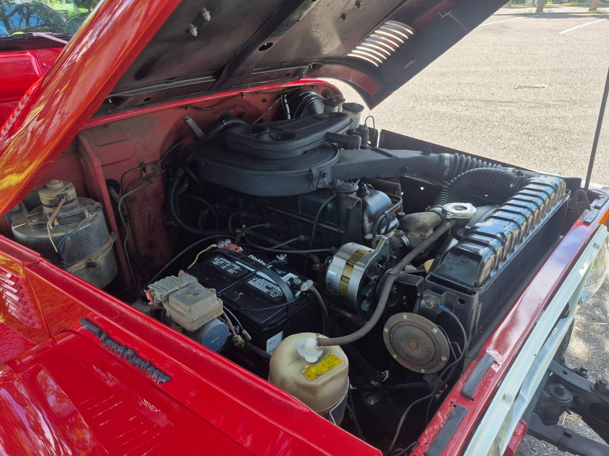 Toyota-land-cruiser-fj40-1977-red-5