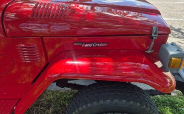 Toyota-land-cruiser-fj40-1977-red-8