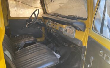 Toyota-land-cruiser-fj40-1978-1