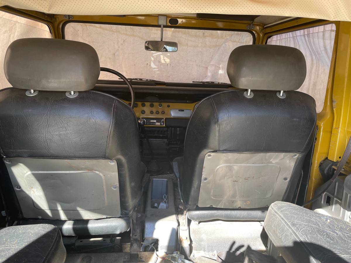 Toyota-land-cruiser-fj40-1978-14