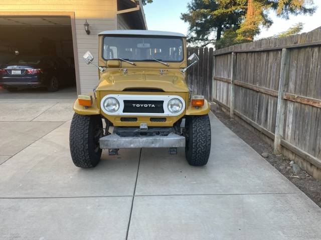 Toyota-land-cruiser-fj40-1978-2