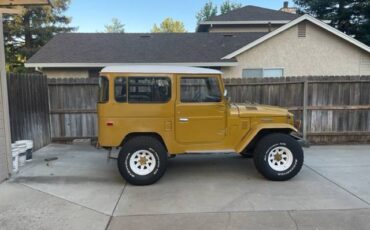 Toyota-land-cruiser-fj40-1978