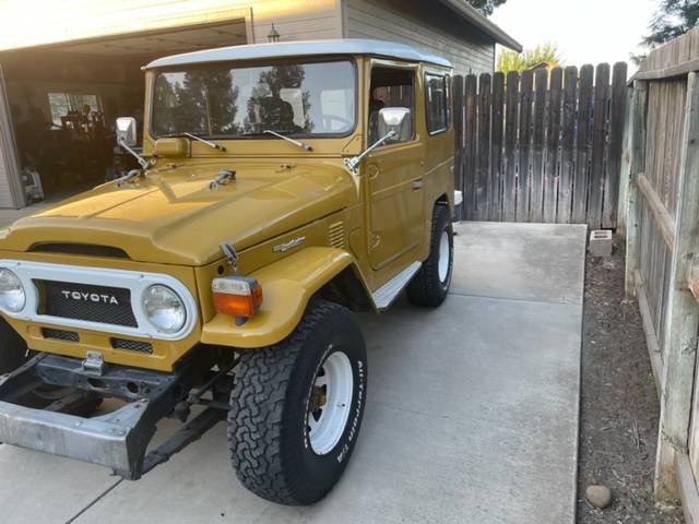 Toyota-land-cruiser-fj40-1978-4