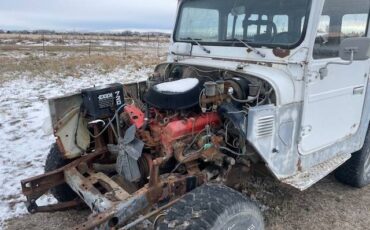 Toyota-land-cruiser-fj40-1978-white