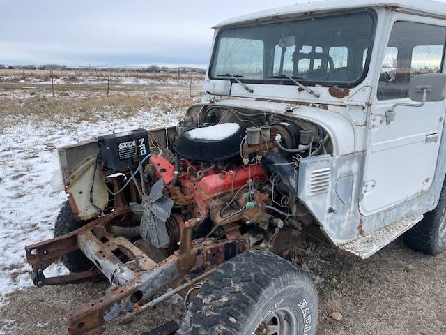Toyota-land-cruiser-fj40-1978-white