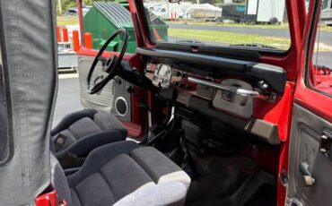 Toyota-land-cruiser-fj40-1979-red-3
