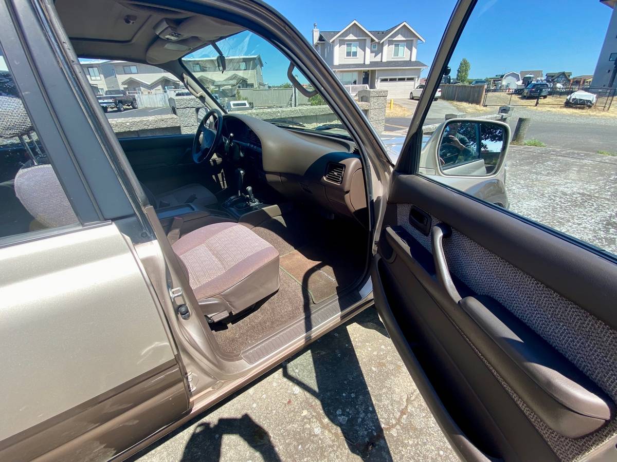 Toyota-land-cruiser-fj80-1992-9