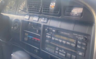 Toyota-land-cruiser-fj80-landcruiser-1991-red-11