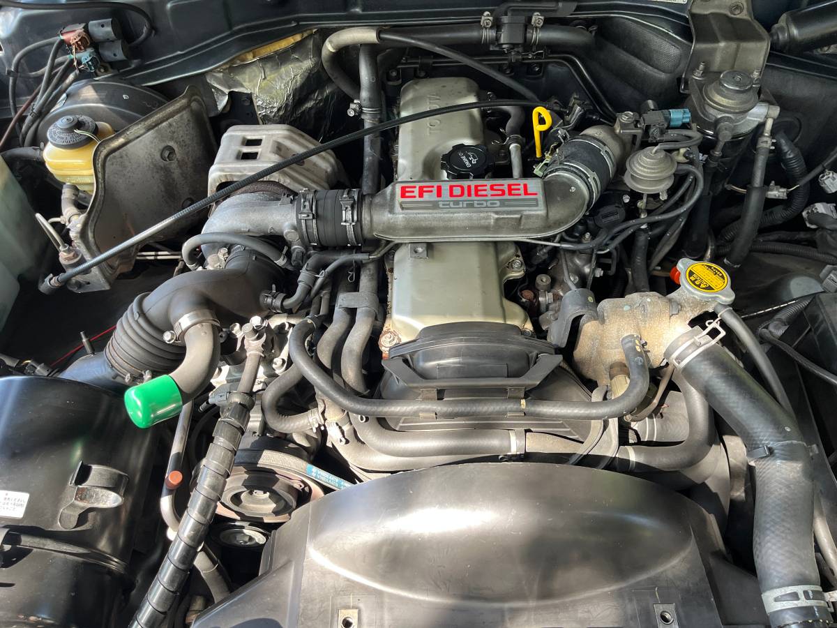 Toyota-land-cruiser-prado-diesel-1993-green-10
