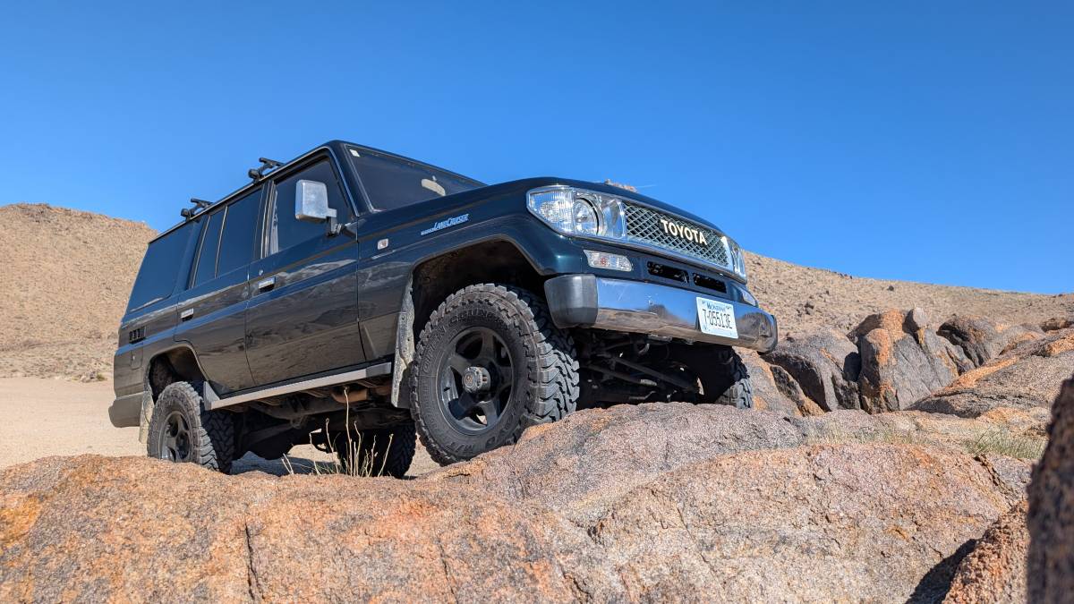 Toyota-land-cruiser-prado-diesel-1994-green-1