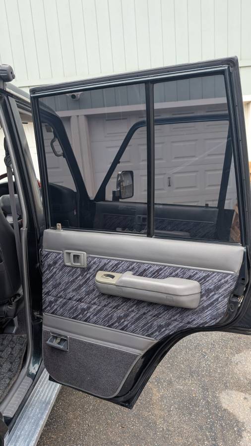 Toyota-land-cruiser-prado-diesel-1994-green-8
