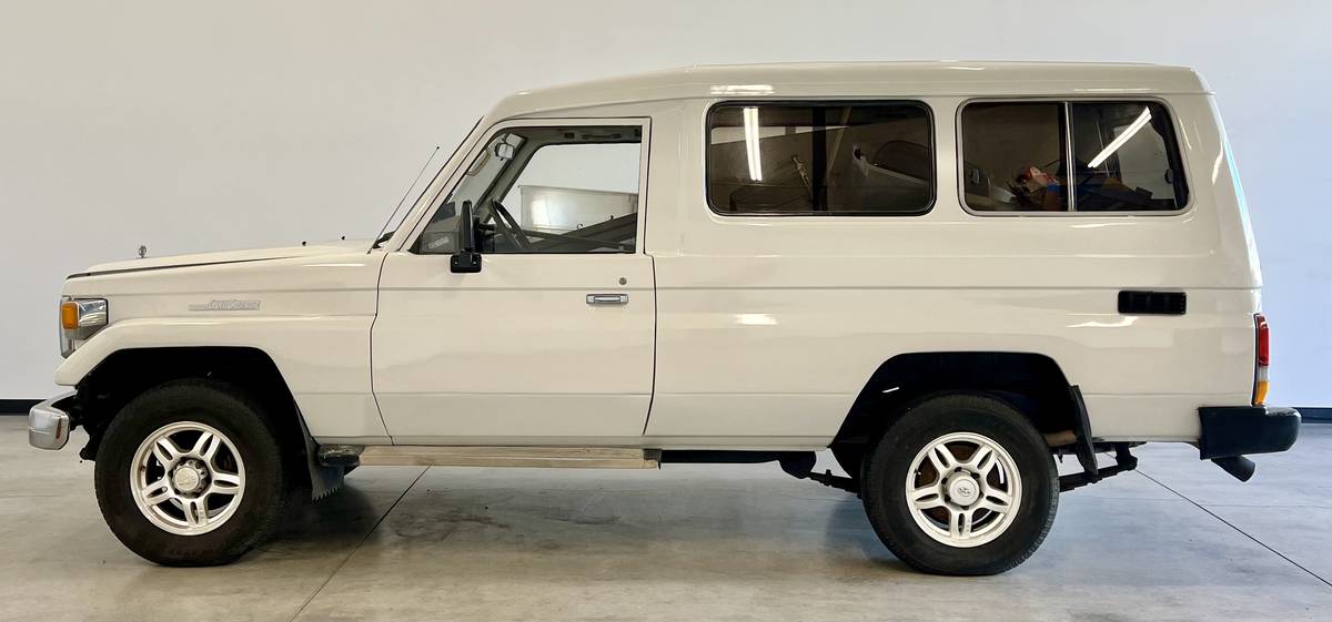 Toyota-land-cruiser-troopy-no-motor-diesel-1990-white-15