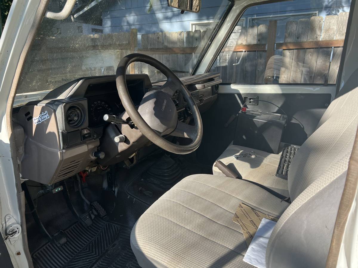 Toyota-land-cruiser-troopy-no-motor-diesel-1990-white-17