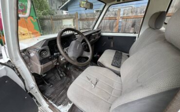 Toyota-land-cruiser-troopy-no-motor-diesel-1990-white-2