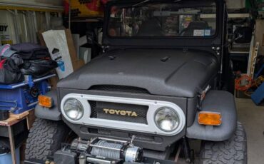 Toyota-landcruiser-1974-3
