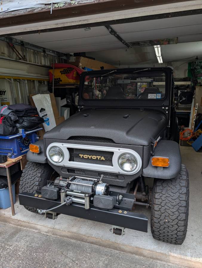 Toyota-landcruiser-1974-3