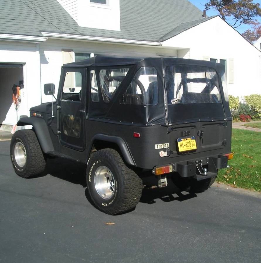 Toyota-landcruiser-1974
