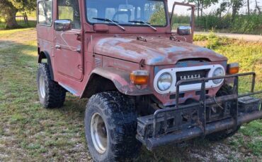 Toyota-landcruiser-1976-5