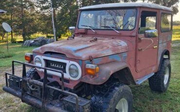 Toyota-landcruiser-1976-7