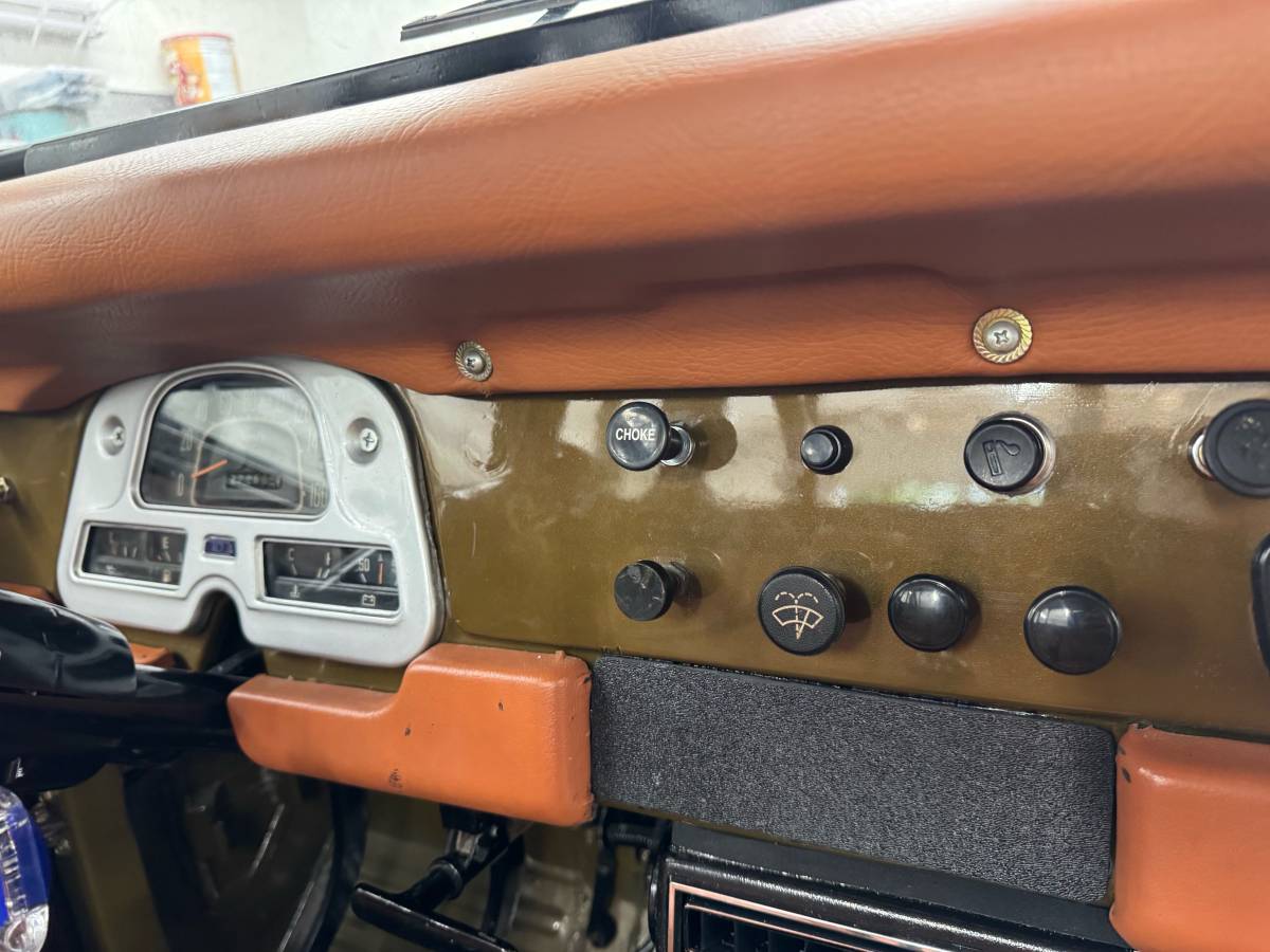 Toyota-landcruiser-1976-brown-15