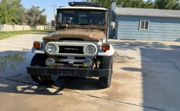 Toyota-landcruiser-1978-brown-18