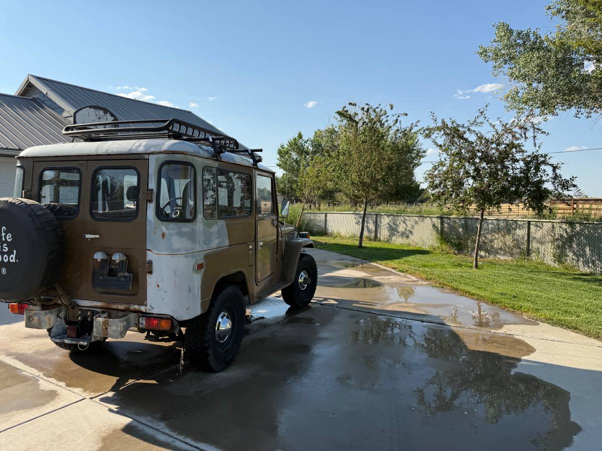 Toyota-landcruiser-1978-brown-2