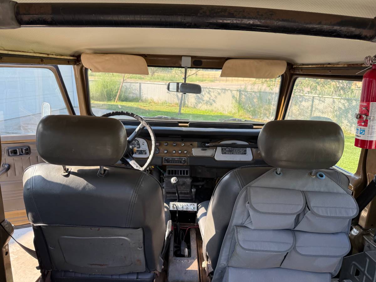 Toyota-landcruiser-1978-brown-22