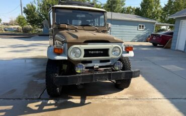 Toyota-landcruiser-1978-brown