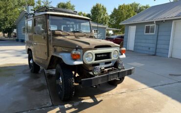 Toyota-landcruiser-1978-brown-6