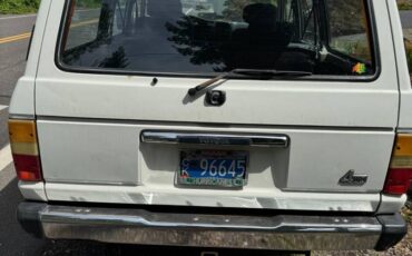 Toyota-landcruiser-1990-white-5