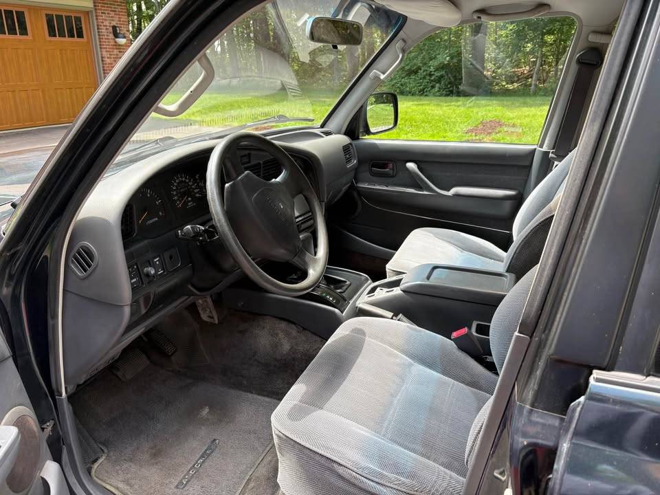Toyota-landcruiser-1994-green-13