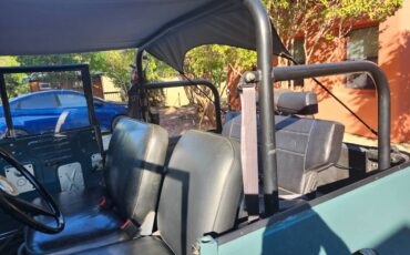 Toyota-landcruiser-fj40-1967-11