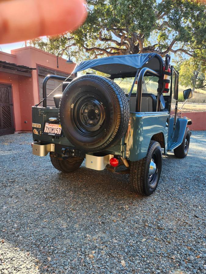 Toyota-landcruiser-fj40-1967-7